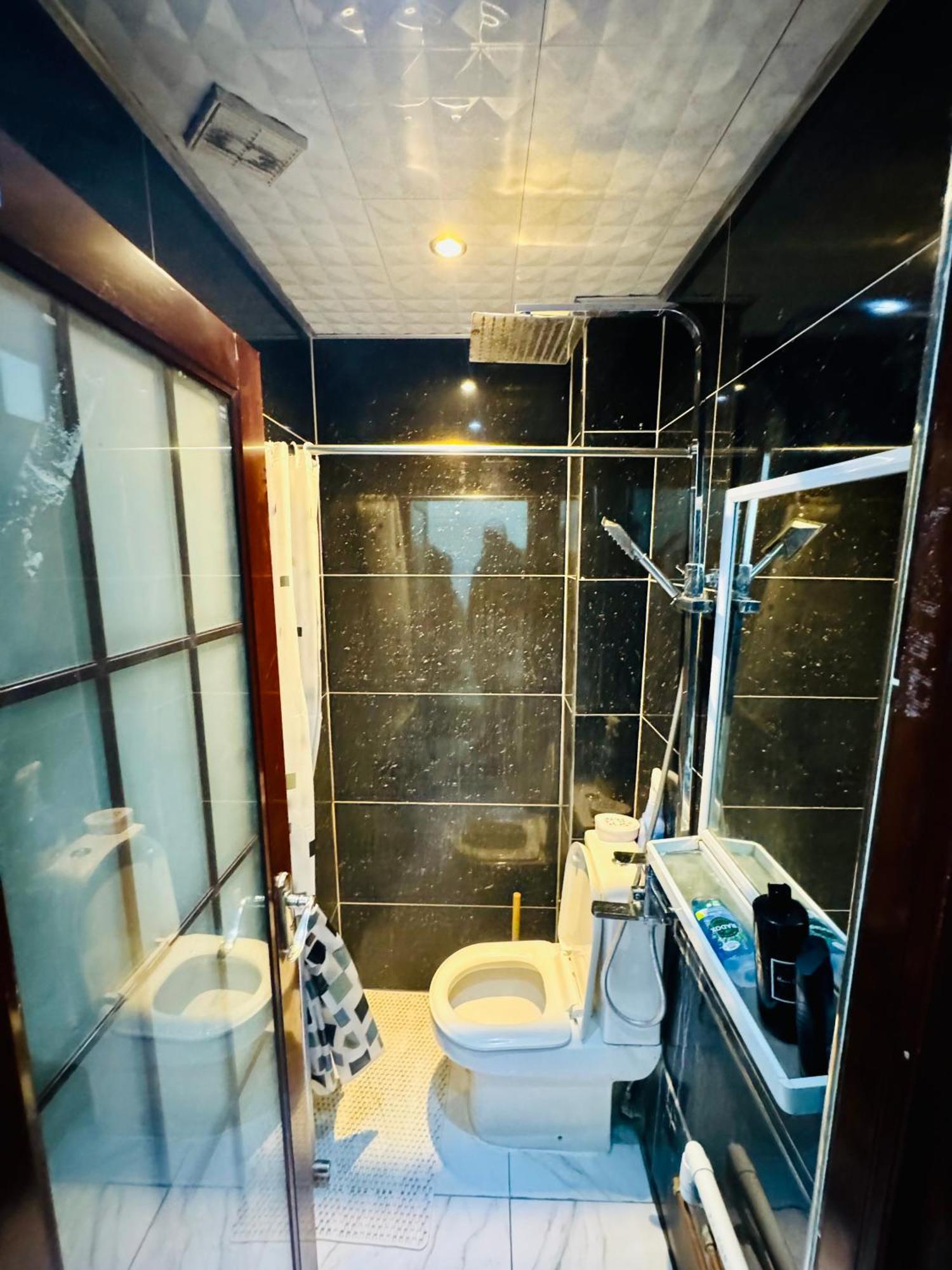 The Great Falcon Accommodation Лондон Екстериор снимка